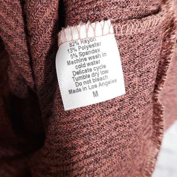 Sydne Summer Crop Lightweight Sweater - Picture 9 of 12